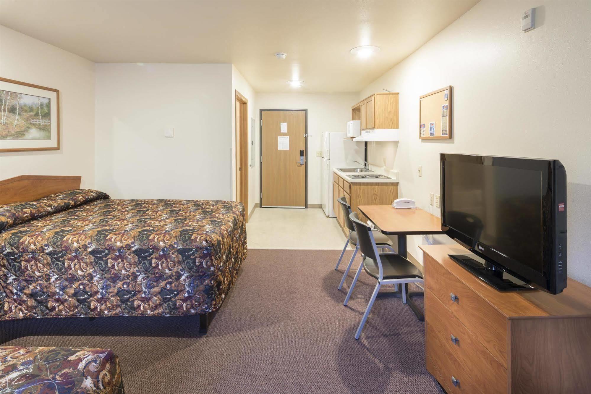 Extended Stay America Select Suites - Wichita - South Экстерьер фото
